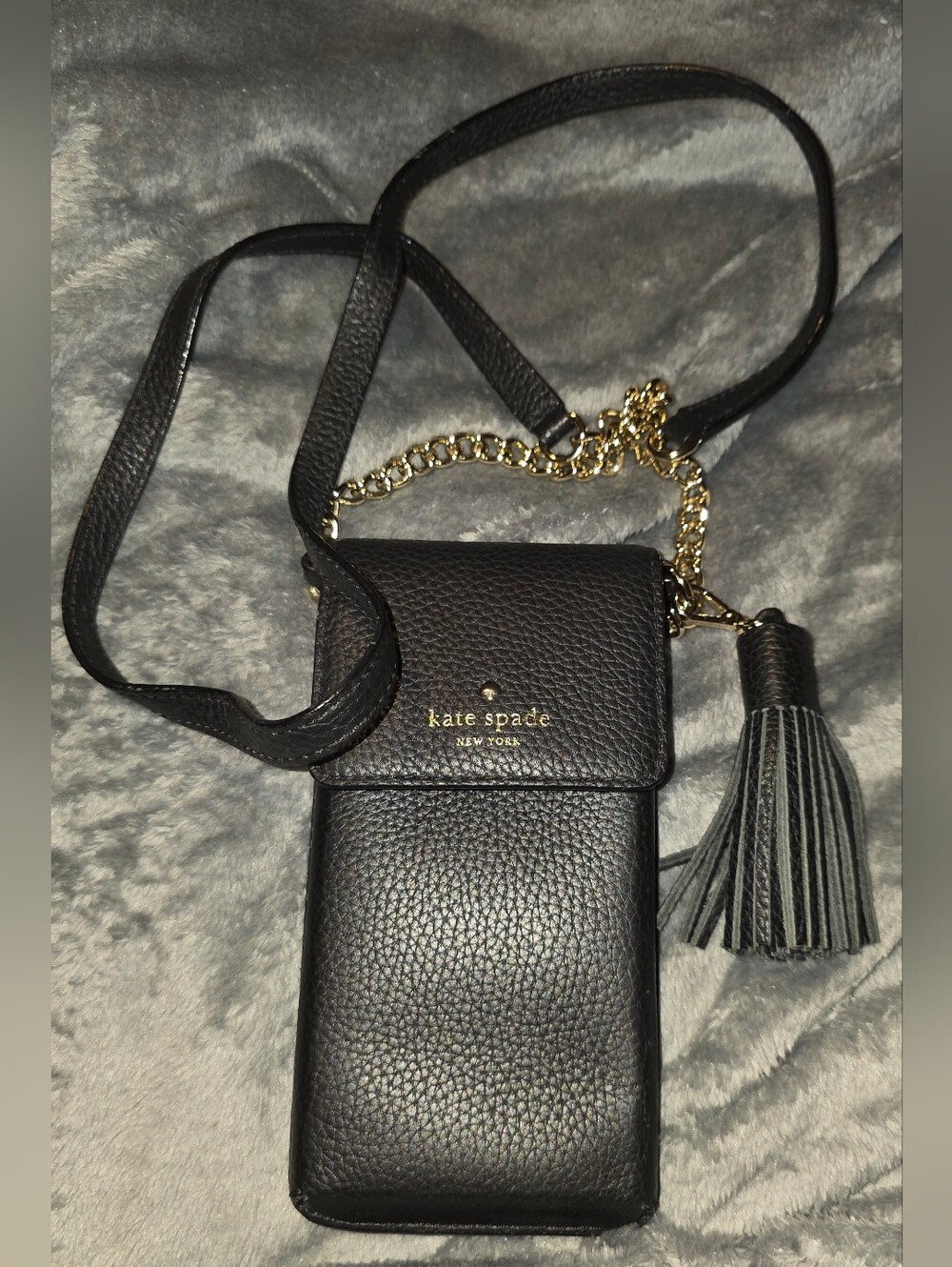 NWOT Kate Spade New York Knott North/South Phone Crossbody - Black